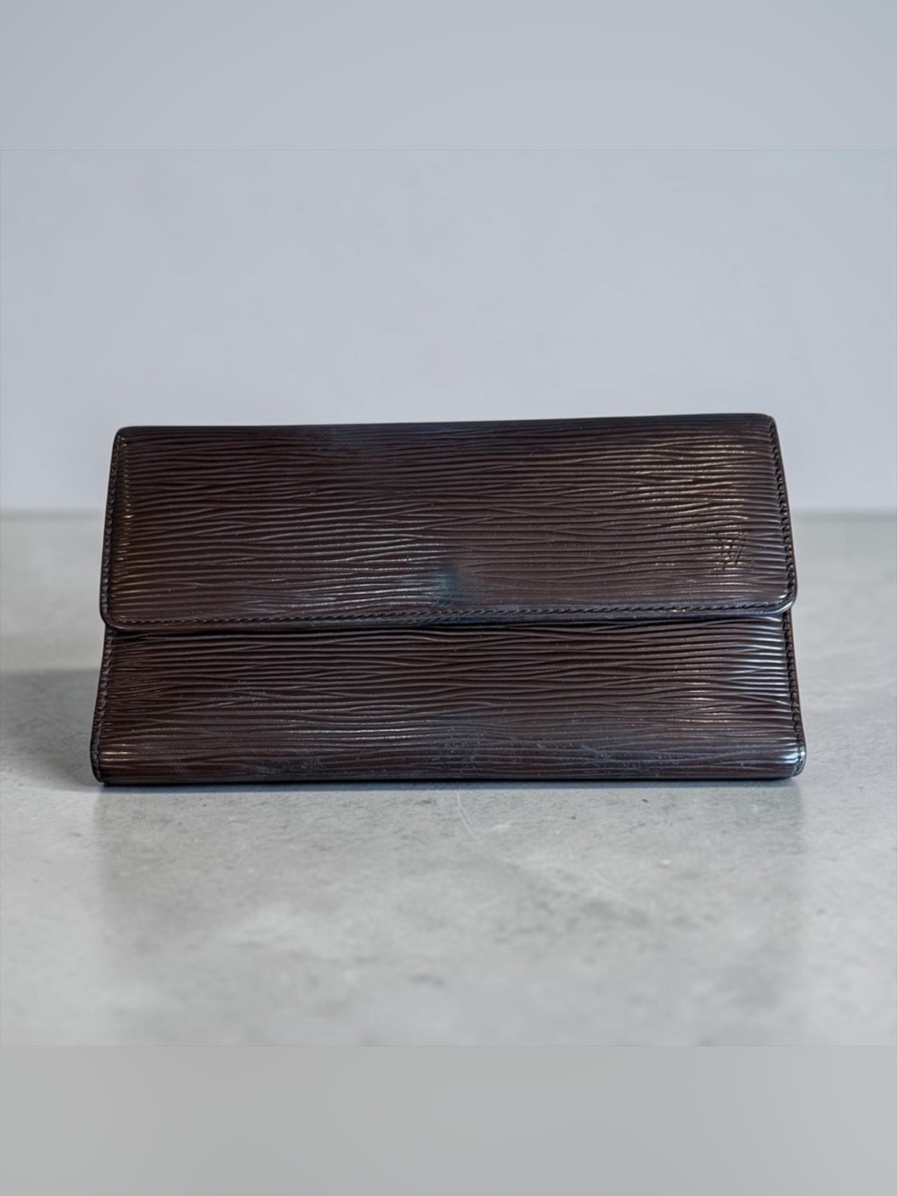 Vintage Long Louis Vuitton LV Sarah Brown Wallet Bi-fold Epi Leather Zip Pocket